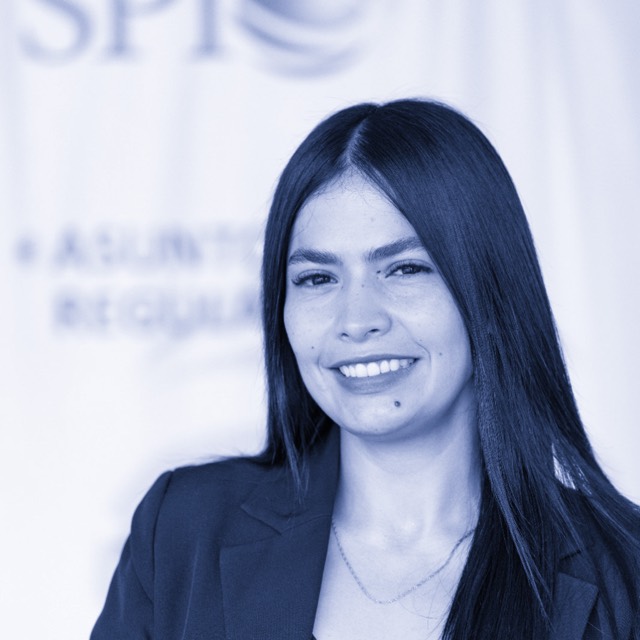 Leidy Marín, Abogada Junior