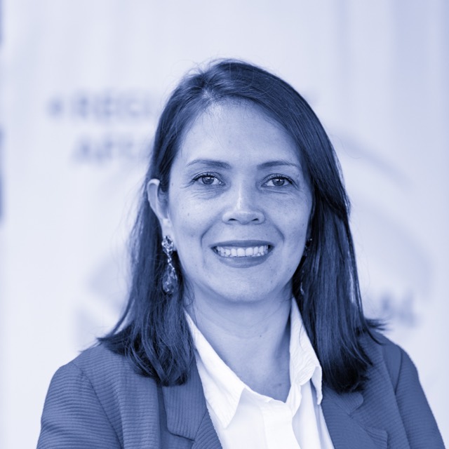 Luisa Parra, Senior Lawyer